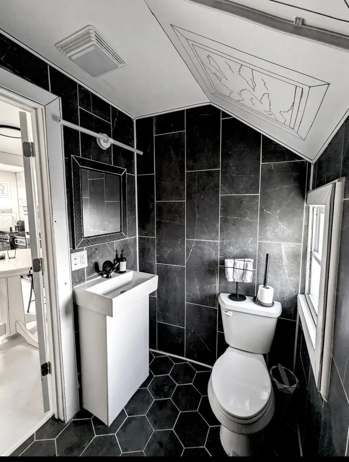 The 2D Spot! Apartment Бъфало Екстериор снимка